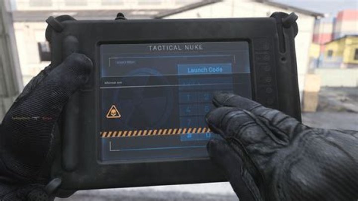 How do you get the nuke in modern warfare?