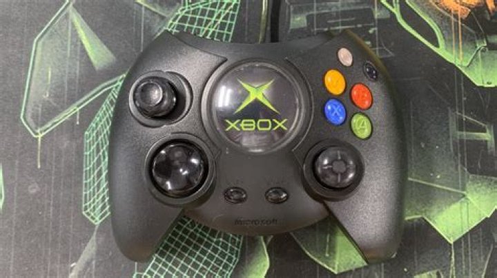What are the ports on the original Xbox controller?