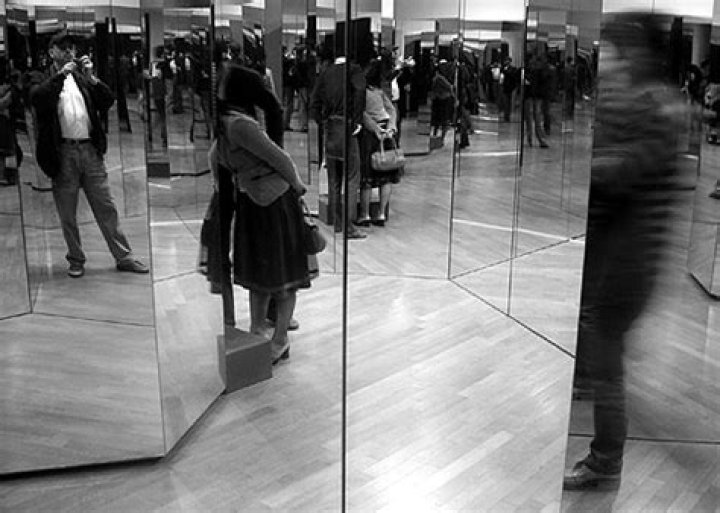What would happen in a room full of mirrors?